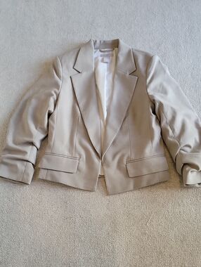 Light Beige Cropped Tailored Blazer Open Front Runched Sleeves